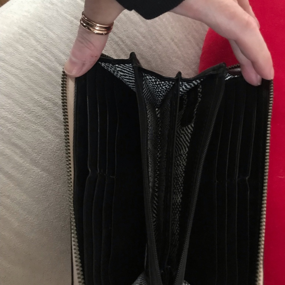 Wallet - Picture 5 of 5